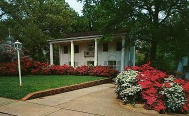 Home on the Tyler Azalea Trail Home on the Tyler Azalea Trail