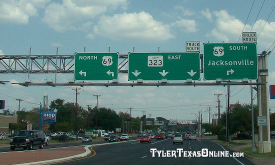The intersection of Loop 323 with South Broadway Avenue (U.S. Highway 69) in Tyler, Texas